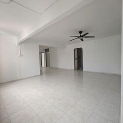 Blk 830 Jurong West Street 81 (Jurong West), HDB Executive #575057501